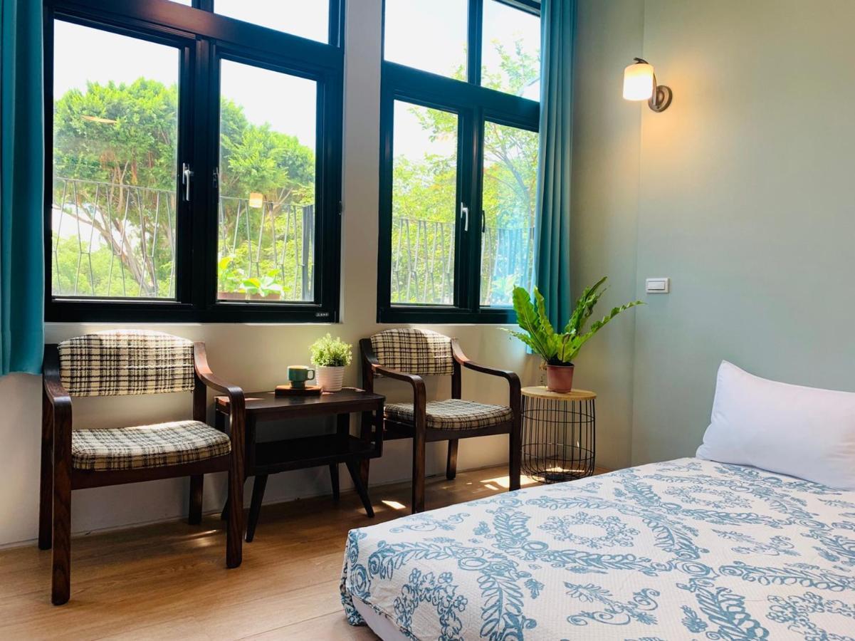 Oyaji Guesthouse-依人數床位數計價開放房型 Tainan Eksteriør bilde