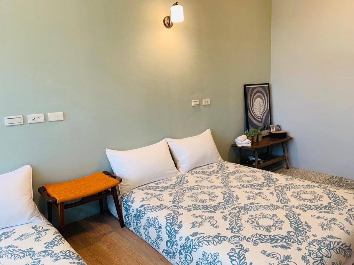 Oyaji Guesthouse-依人數床位數計價開放房型 Tainan Eksteriør bilde