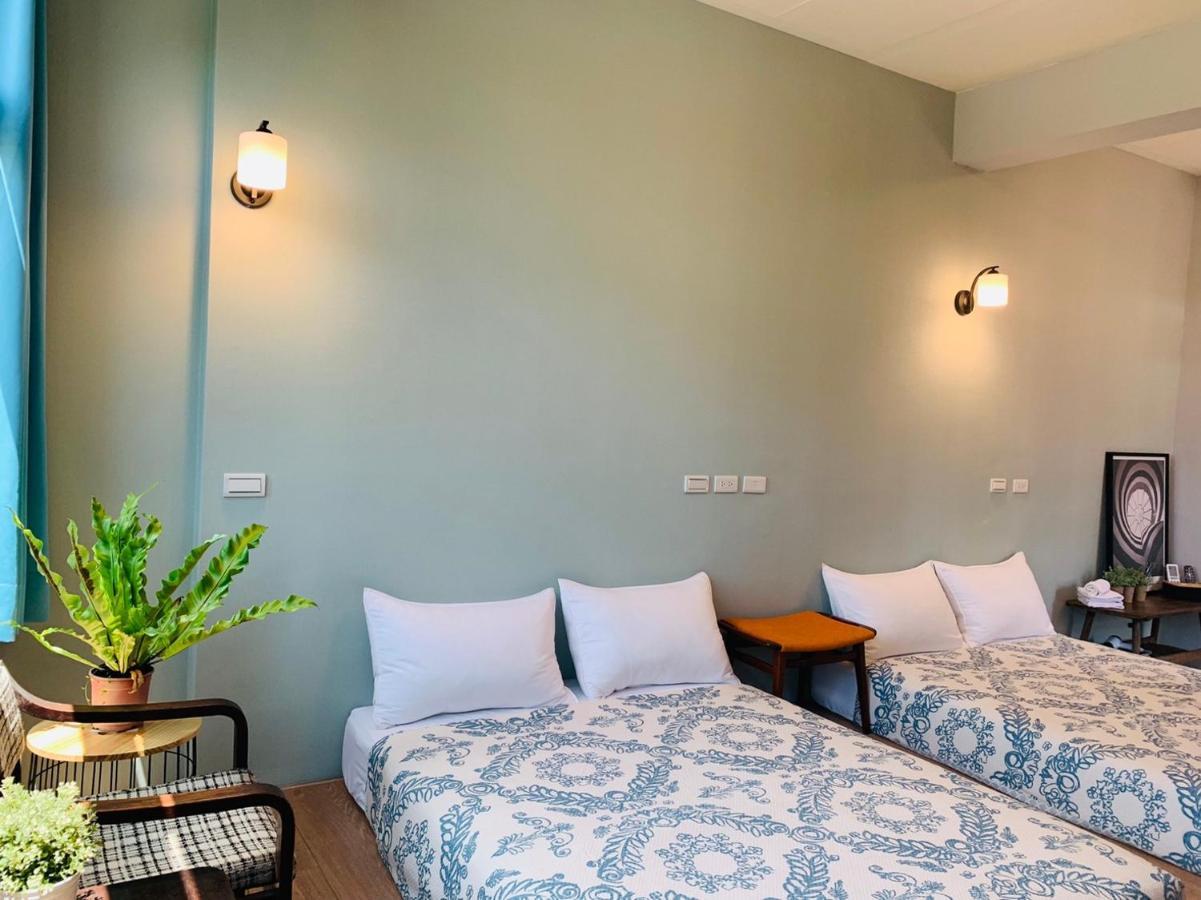 Oyaji Guesthouse-依人數床位數計價開放房型 Tainan Eksteriør bilde