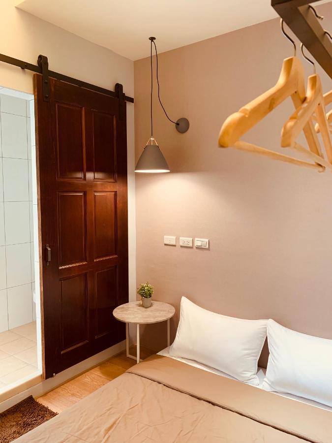 Oyaji Guesthouse-依人數床位數計價開放房型 Tainan Eksteriør bilde